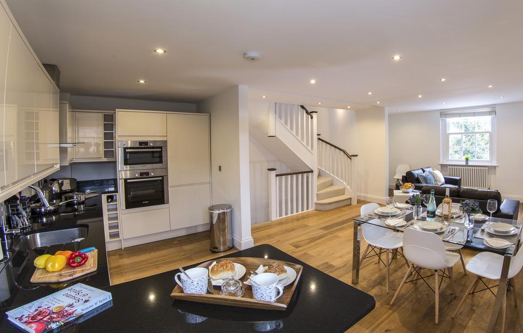 Finchley Central Luxury 3 Bed Triplex Loft Style Apartment Hendon Luaran gambar