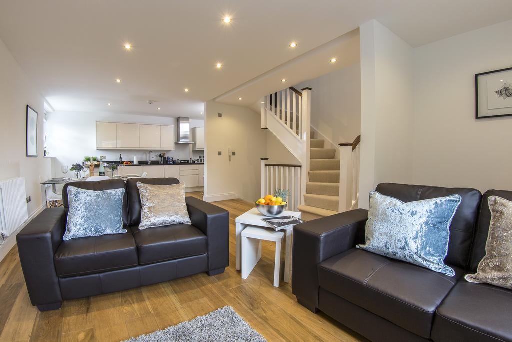 Finchley Central Luxury 3 Bed Triplex Loft Style Apartment Hendon Luaran gambar